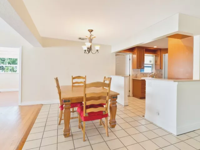 Продажа дома по адресу 821 SE 16th Street - фото 9375438