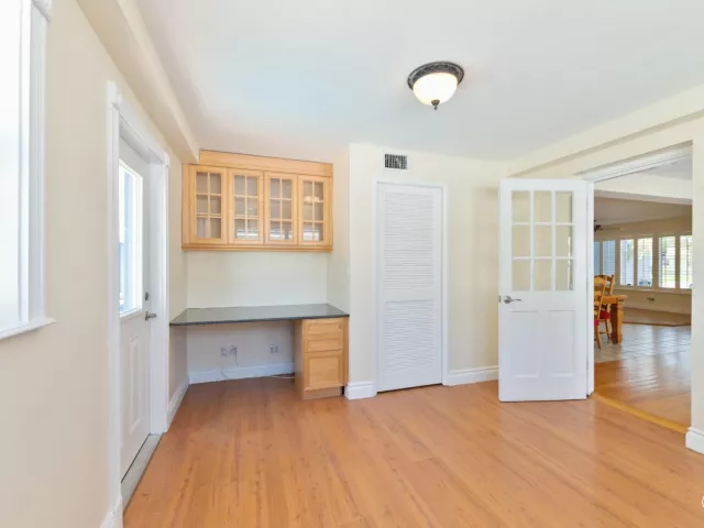 Продажа дома по адресу 821 SE 16th Street - фото 9375444