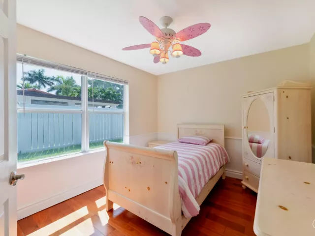 Продажа дома по адресу 821 SE 16th Street - фото 9375450