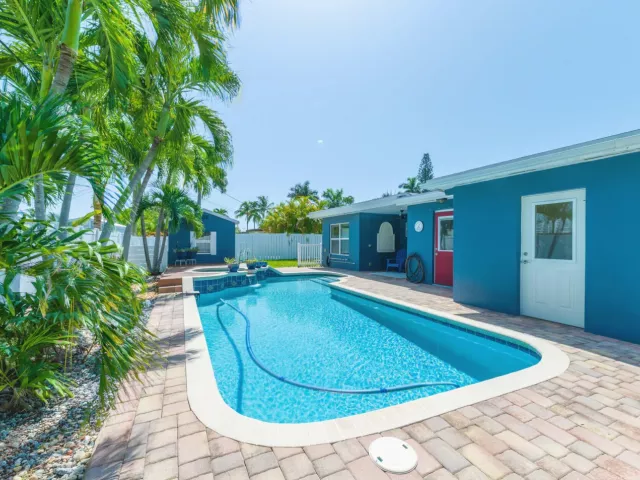 Продажа дома по адресу 821 SE 16th Street - фото 9375465