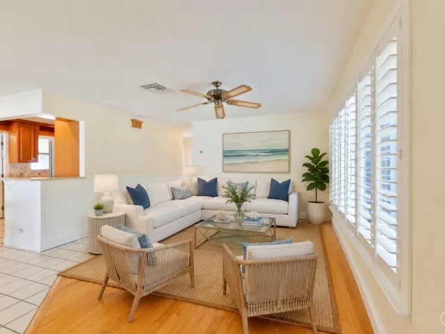 Продажа дома по адресу 821 SE 16th Street - фото 9375469