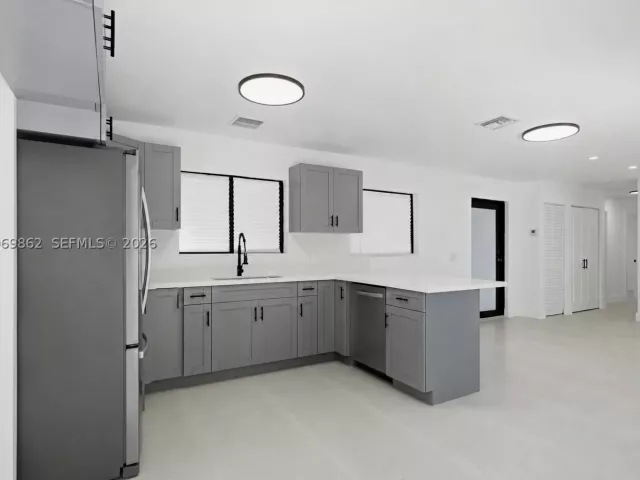 Продажа дома по адресу 12331 SW 203rd Ter - фото 9274673
