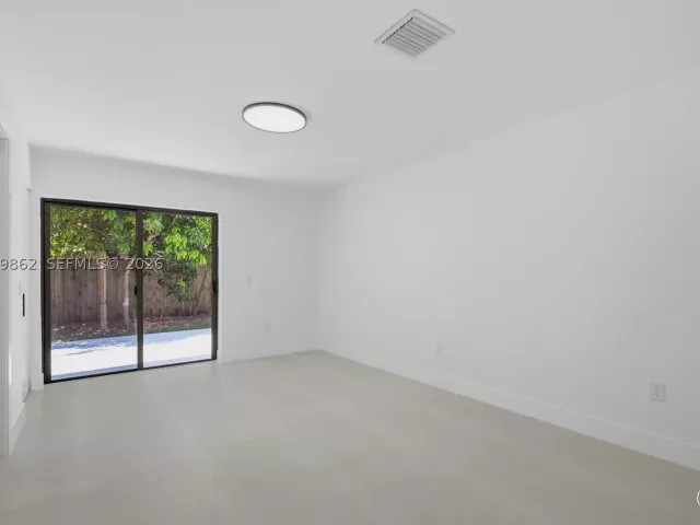 Продажа дома по адресу 12331 SW 203rd Ter - фото 9274683