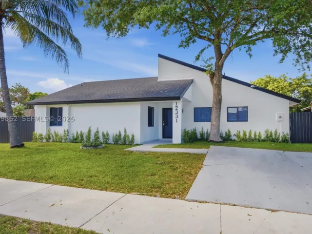 Продажа дома по адресу 12331 SW 203rd Ter - фото 9274701