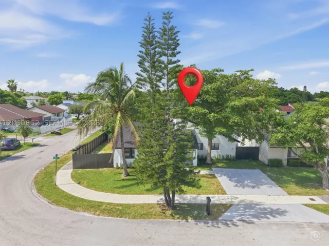 Продажа дома по адресу 12331 SW 203rd Ter - фото 9274663