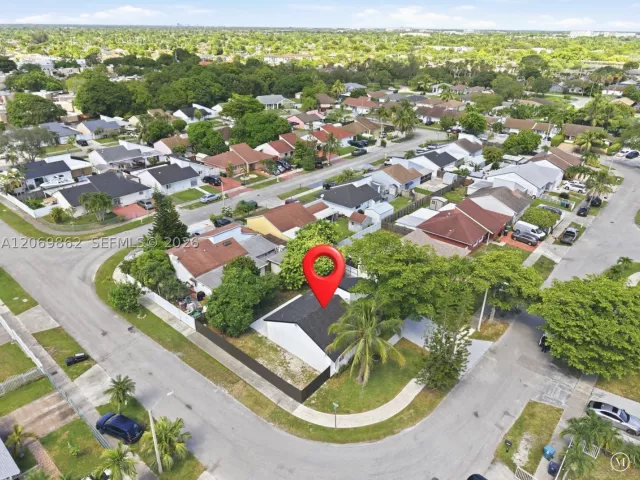 Продажа дома по адресу 12331 SW 203rd Ter - фото 9274664