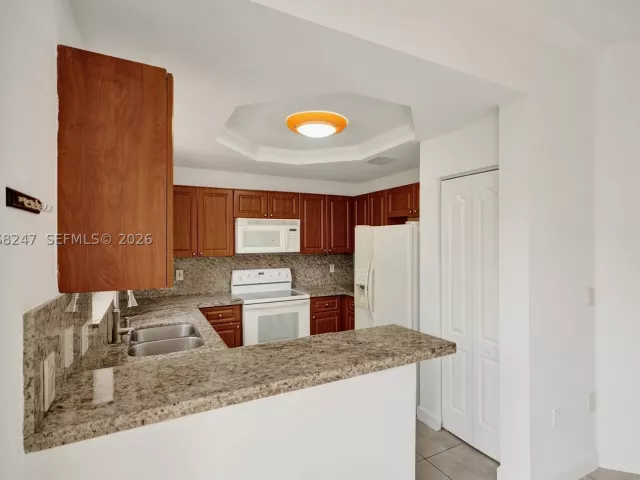 Продажа дома по адресу 11969 SW 81st St - фото 9274722