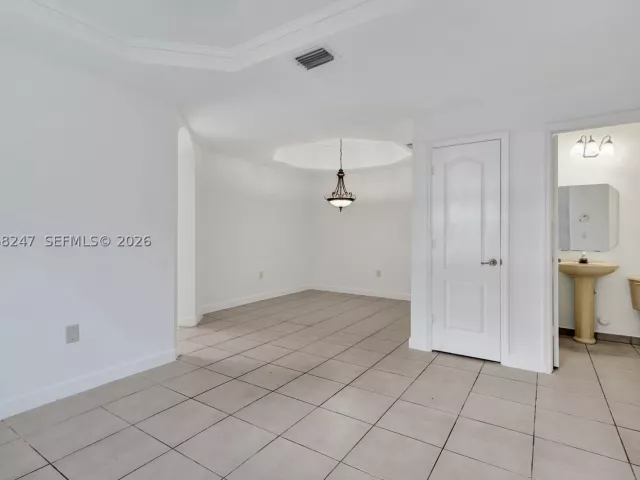 Продажа дома по адресу 11969 SW 81st St - фото 9274709