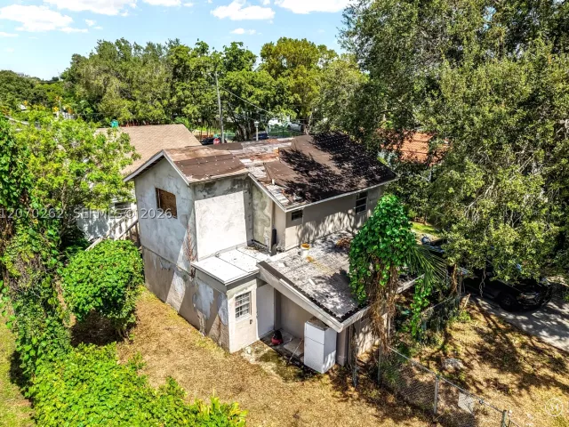 Продажа дома по адресу 2100 SW 25th St - фото 9272430