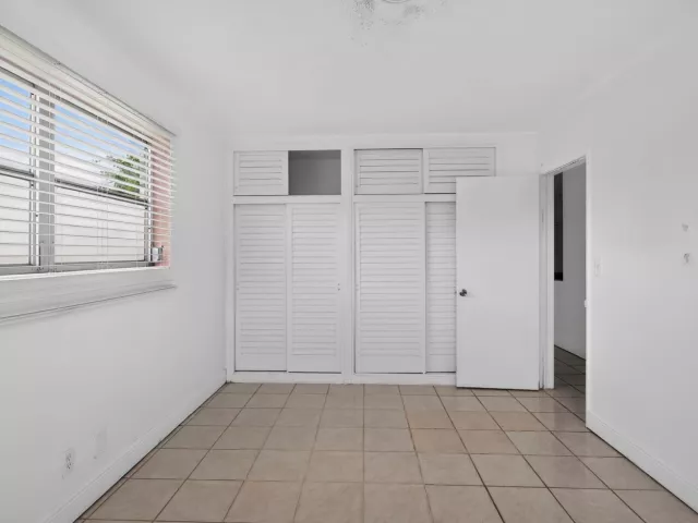 Продажа дома по адресу 5845 ARTHUR Street - фото 9272582