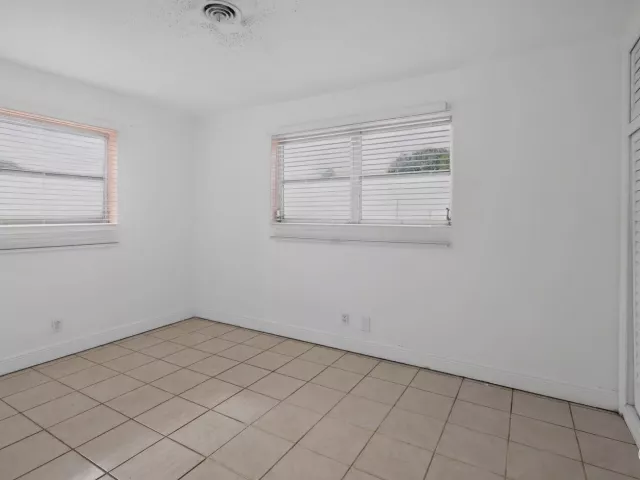 Продажа дома по адресу 5845 ARTHUR Street - фото 9272585