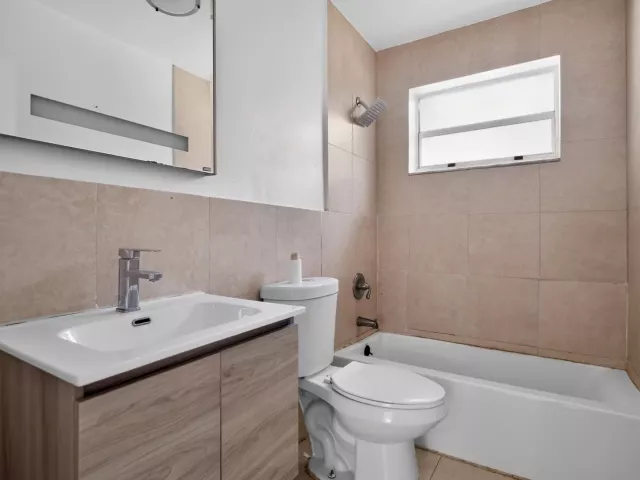 Продажа дома по адресу 5845 ARTHUR Street - фото 9272588