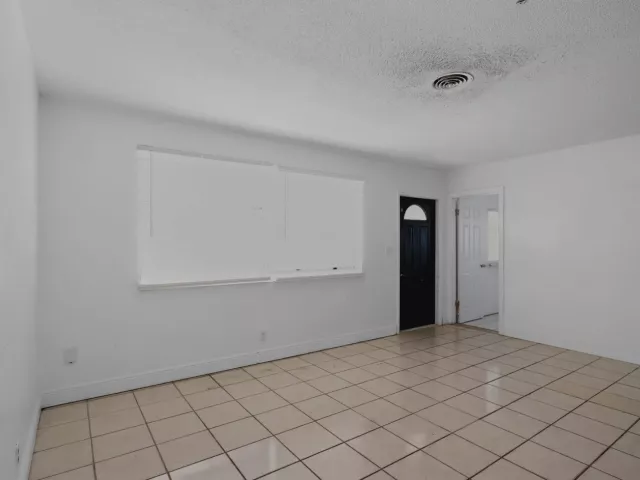 Продажа дома по адресу 5845 ARTHUR Street - фото 9272566