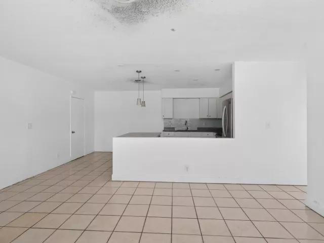Продажа дома по адресу 5845 ARTHUR Street - фото 9272567
