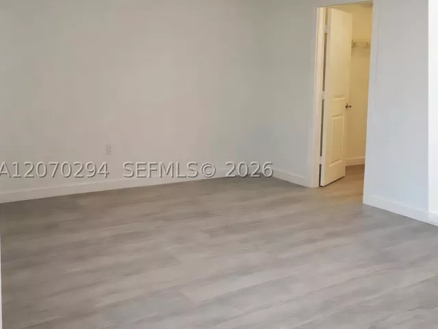 Продажа дома по адресу 426 NE 194th Ter - фото 9274773