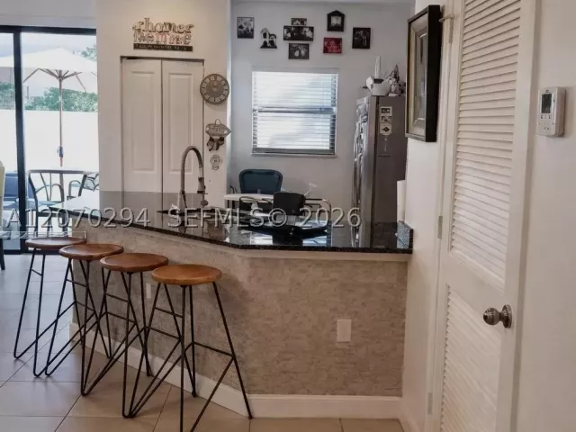 Продажа дома по адресу 426 NE 194th Ter - фото 9274768