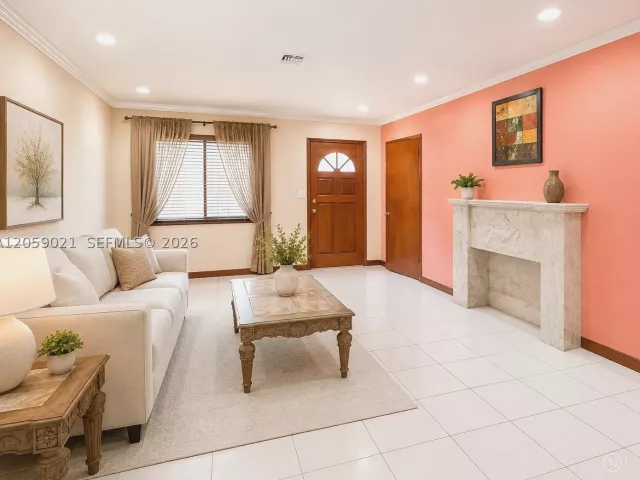Продажа дома по адресу 1791 SW 14th St - фото 9376016