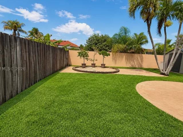 Продажа дома по адресу 1791 SW 14th St - фото 9376044