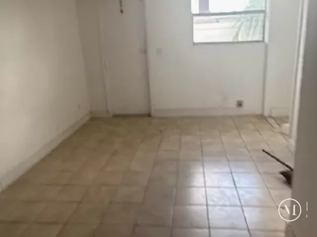 Продажа дома по адресу 251 SW 16TH Street - фото 9272733