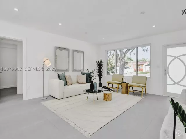 Продажа дома по адресу 2380 NE 184th Ter - фото 9272787