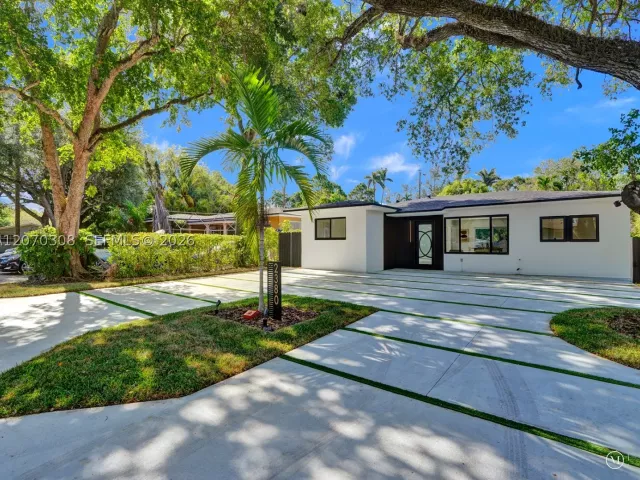 Продажа дома по адресу 2380 NE 184th Ter - фото 9272778