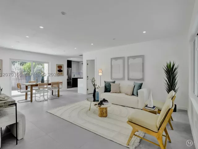 Продажа дома по адресу 2380 NE 184th Ter - фото 9272785