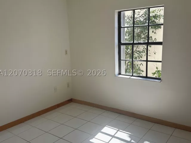 Продажа дома по адресу 13280 SW 40th Ter - фото 9280009