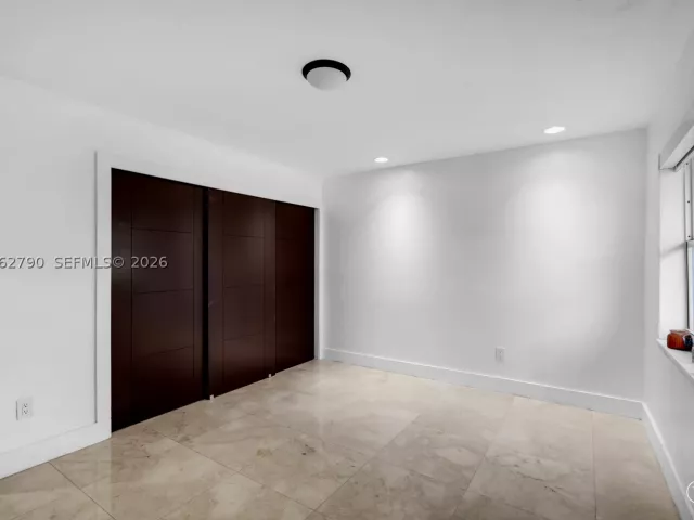 Продажа дома по адресу 12231 SW 103rd Ter - фото 9274853