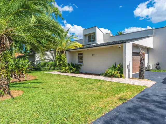 Продажа дома по адресу 12231 SW 103rd Ter - фото 9274858