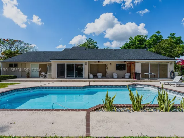 Продажа дома по адресу 12231 SW 103rd Ter - фото 9274861