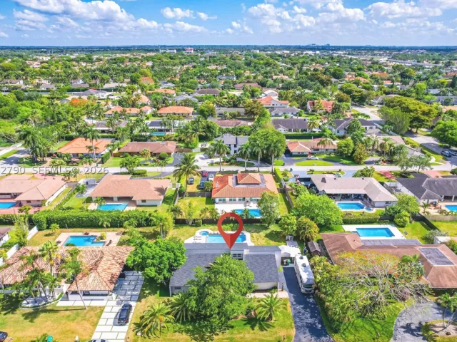 Продажа дома по адресу 12231 SW 103rd Ter - фото 9274864