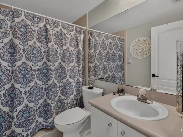 Продажа дома по адресу 15809 SW 65th Ter - фото 9274795