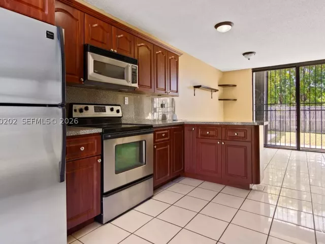 Продажа дома по адресу 2524 SW 122nd Ct - фото 9274887
