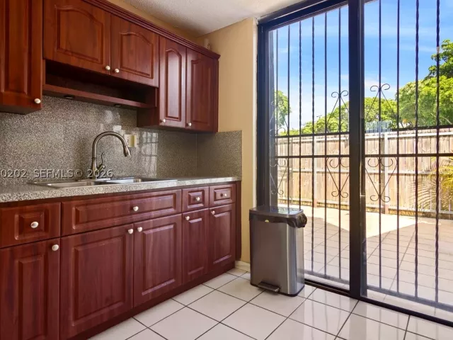 Продажа дома по адресу 2524 SW 122nd Ct - фото 9274889