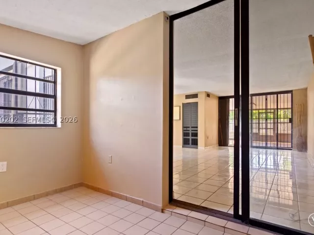 Продажа дома по адресу 2524 SW 122nd Ct - фото 9274892
