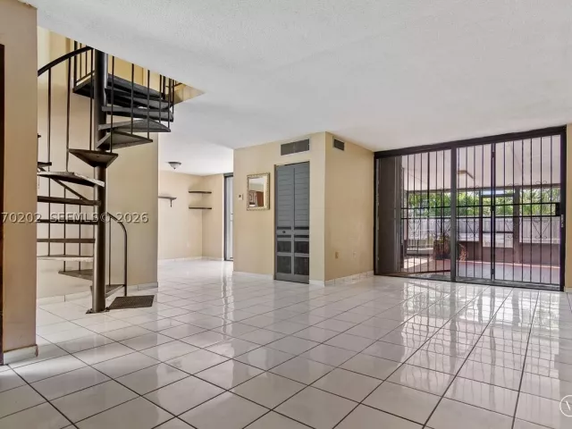 Продажа дома по адресу 2524 SW 122nd Ct - фото 9274896