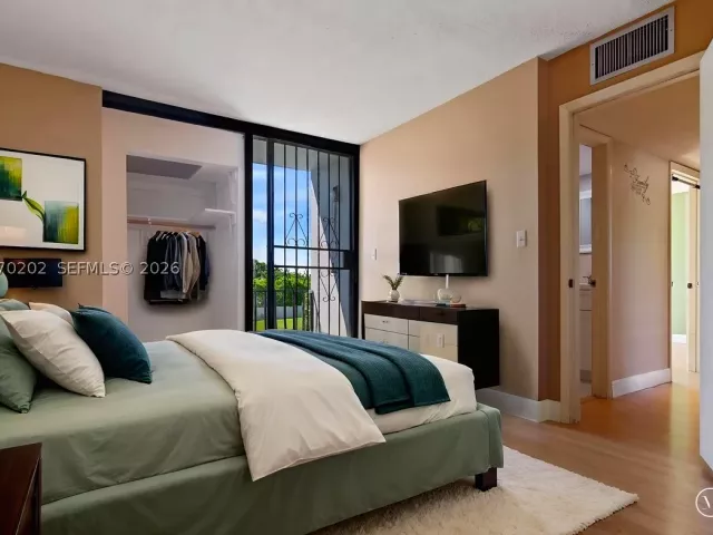 Продажа дома по адресу 2524 SW 122nd Ct - фото 9274875