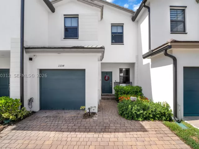Продажа дома по адресу 13154 SW 233rd St - фото 9274615
