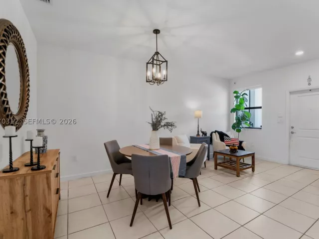 Продажа дома по адресу 13154 SW 233rd St - фото 9274620