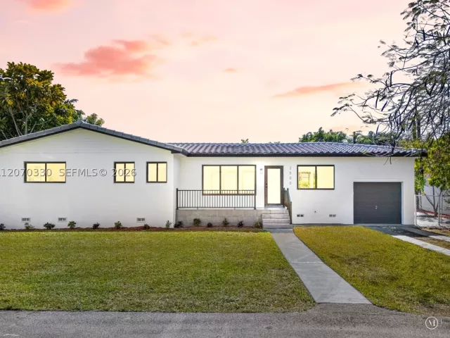 Продажа дома по адресу 2500 SW 23rd Ter - фото 9274223