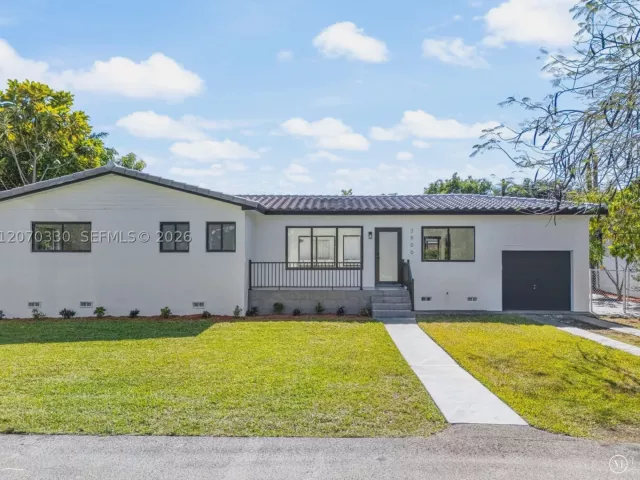 Продажа дома по адресу 2500 SW 23rd Ter - фото 9274257