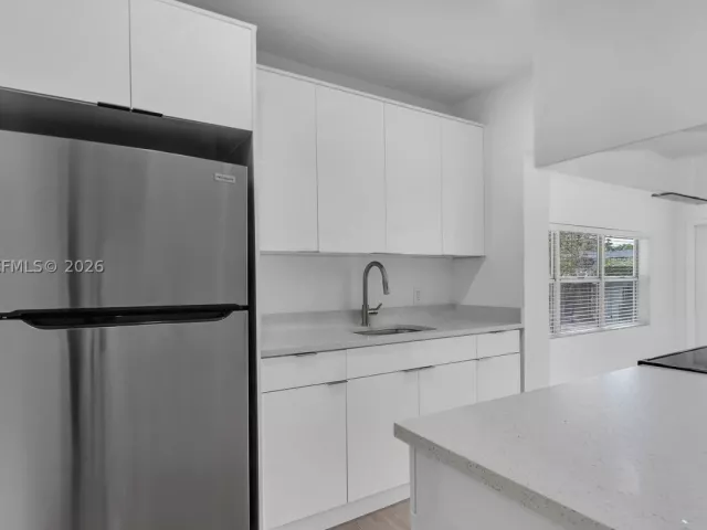 Продажа дома по адресу 4840 SW 5th Ter - фото 9278341