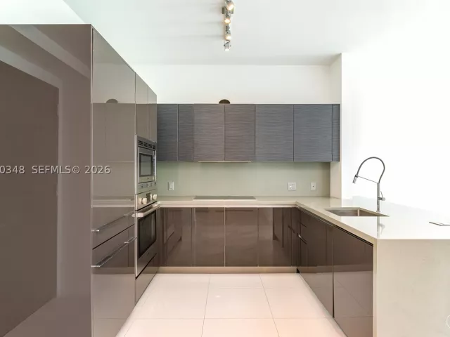 Квартира в аренду номер3207 - фото 9280407