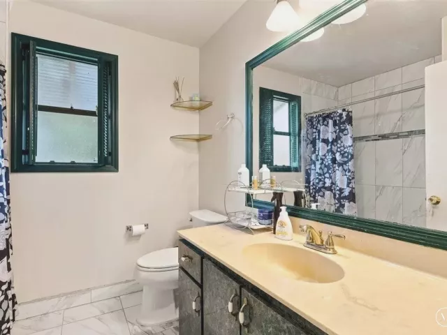 Продажа дома по адресу 1430 SW 88TH Way - фото 9279937