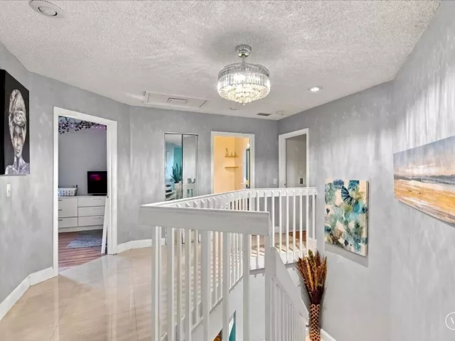 Продажа дома по адресу 1430 SW 88TH Way - фото 9279940