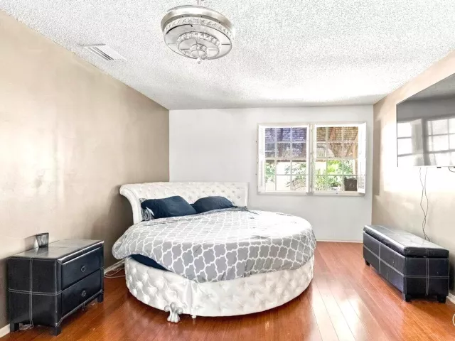 Продажа дома по адресу 1430 SW 88TH Way - фото 9279946