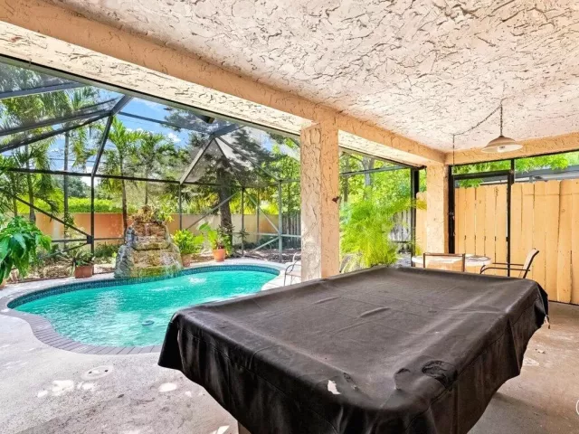 Продажа дома по адресу 1430 SW 88TH Way - фото 9279949