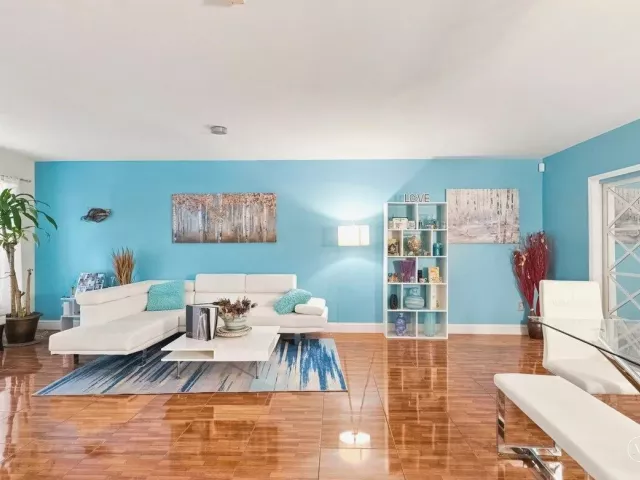 Продажа дома по адресу 1430 SW 88TH Way - фото 9279924