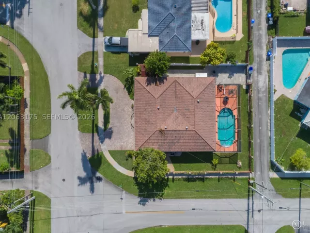 Продажа дома по адресу 3134 Pierce St - фото 9362823