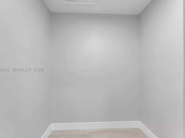 Продажа дома по адресу 425 NW 17th St - фото 9279973